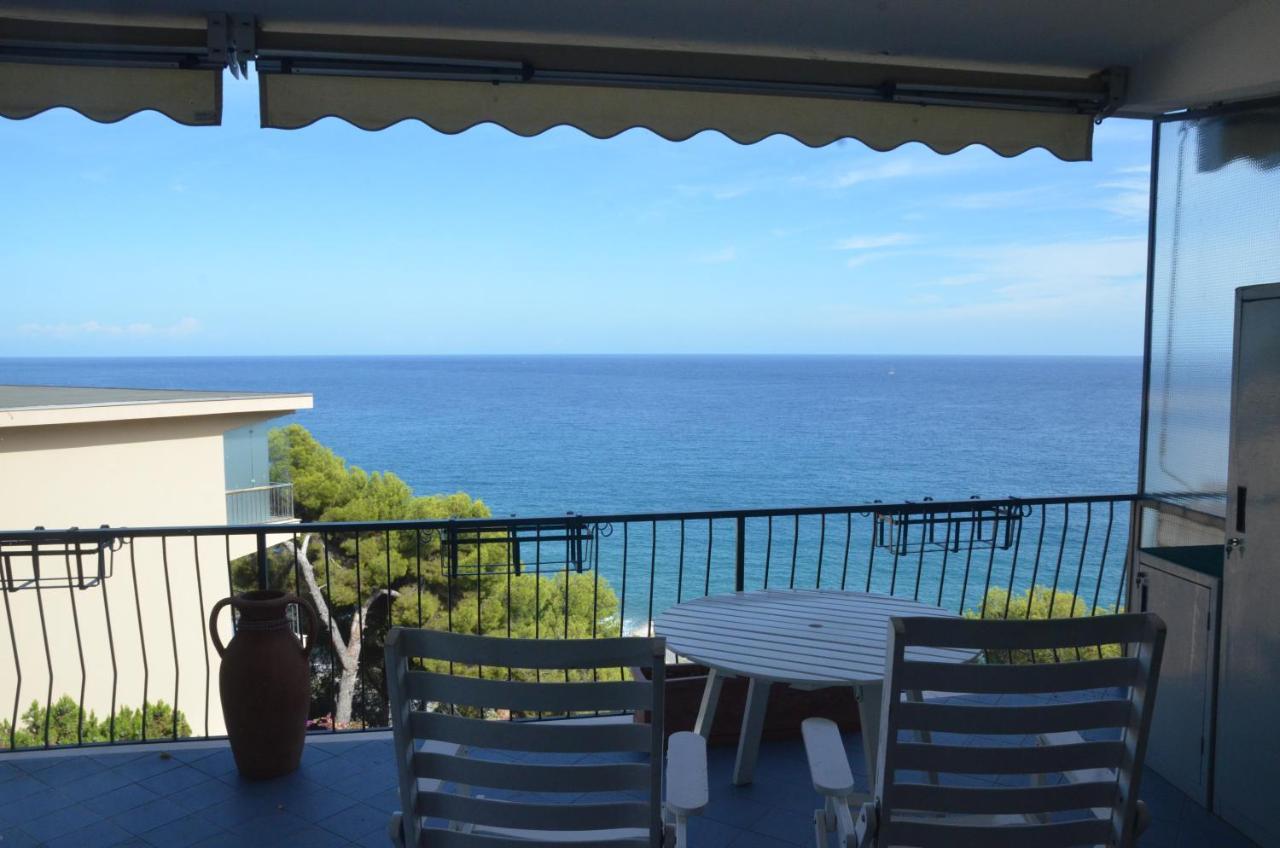 Apartament Rocce Di Capo Mimosa - Cervo Zewnętrze zdjęcie