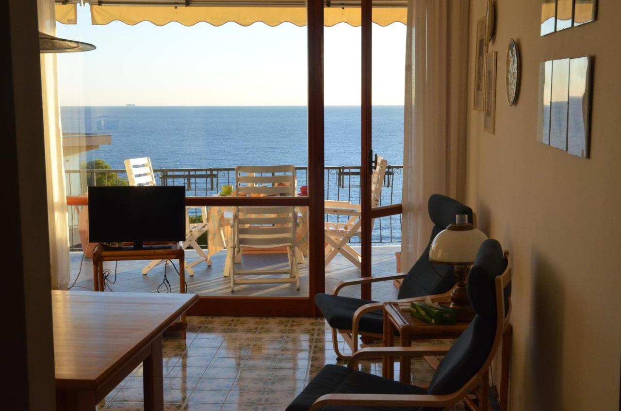 Apartament Rocce Di Capo Mimosa - Cervo Zewnętrze zdjęcie